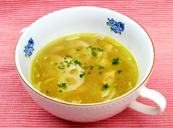 レンコンの簡単コンソメスープ